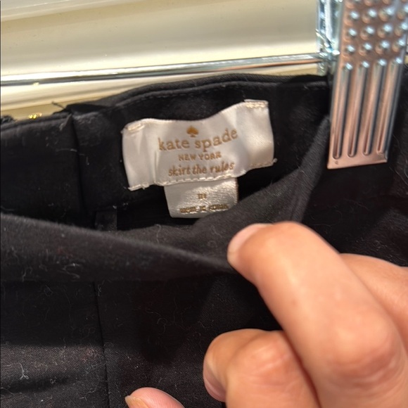 Kate Spade girls black mini skirt with bow zippers - Picture 3 of 3